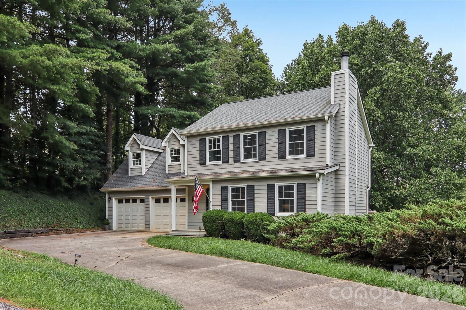 Property Photo:  70 Acorn Lane  NC 28721 