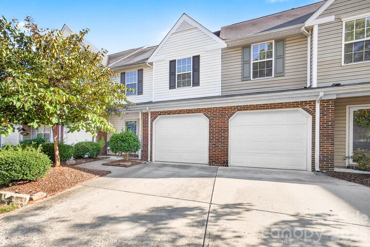 Property Photo:  9712 Elizabeth Townes Lane  NC 28277 