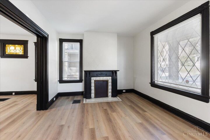 Property Photo:  5213 Kenwood Road  OH 45227 