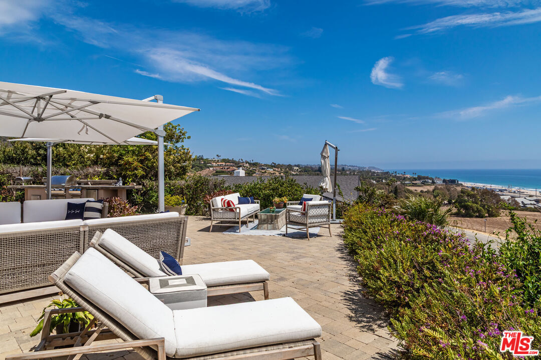 Property Photo:  6262 Trancas Canyon Rd  CA 90265 