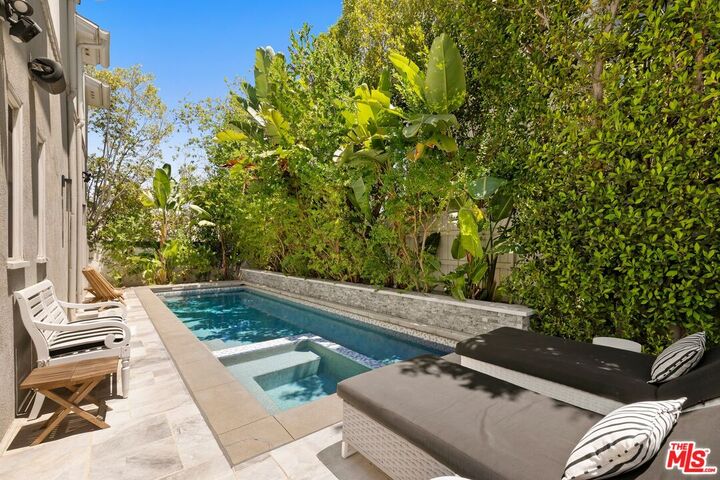 Property Photo: 1409 Club View Dr CA 90024