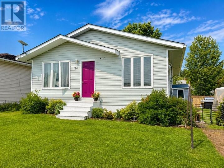 Property Photo: 114 Northwood Drive ON P0T 2H0