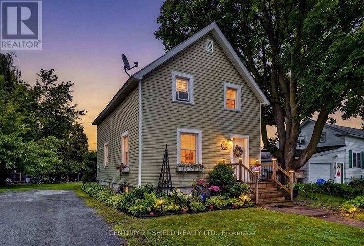 Property Photo:  22 Wales Drive  ON K0C 1M0 
