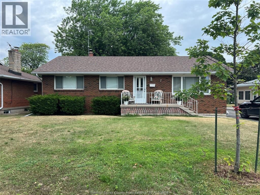 Property Photo: 7 Gladstone Avenue ON N9Y 2H4