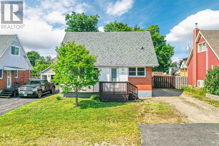 Property Photo:  20 Algom Rd  ON P5A 1J4 