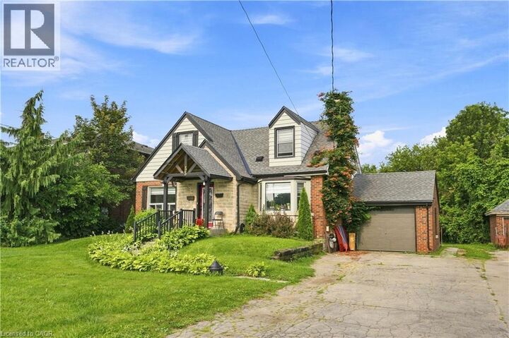 Property Photo: 35 Centennial Parkway South ON L8G 2C1