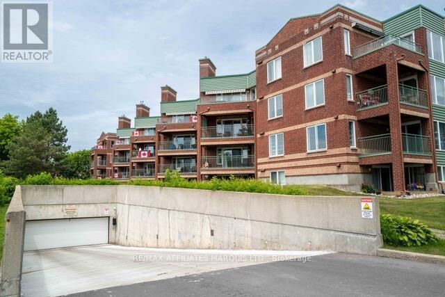 Property Photo: 121 West Water Street West 312 ON K6J 5T8