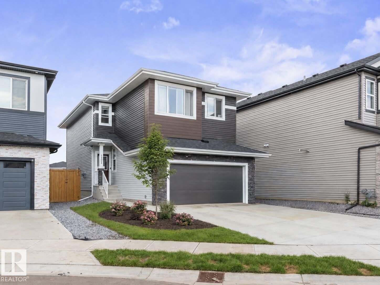 Property Photo: 3808 42 Avenue AB T4Z 2Z6