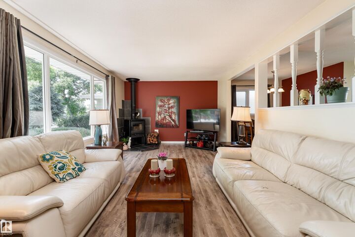 Property Photo:  7 Camelot Crescent  AB T9E 4L4 