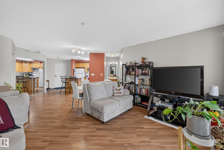 Property Photo:  10421 42 Avenue NW 105  AB T6A 7C8 