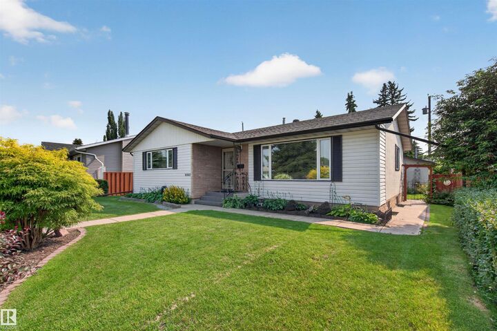 Property Photo: 6503 88 Avenue NW AB T6B 0M1