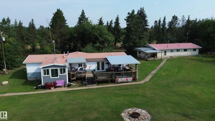 22529 Twp Rd 590 — photo 1