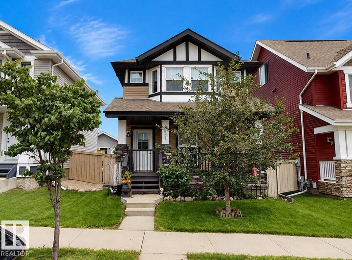 821 36A Avenue NW — photo 1