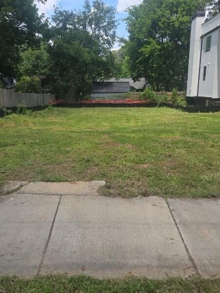 Property Photo:  718 East Avenue NE  GA 30312 