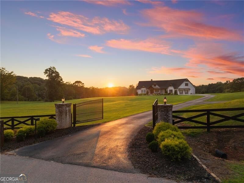 Property Photo: 5760 Kanaday Road GA 30564