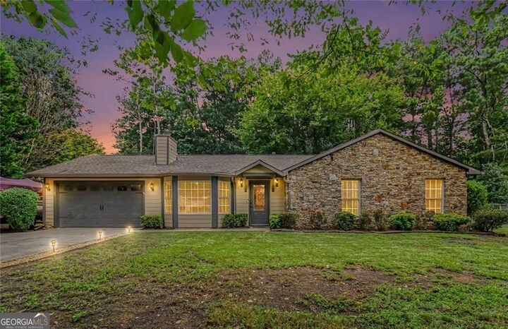 Property Photo: 2713 Post Oak Drive GA 30062