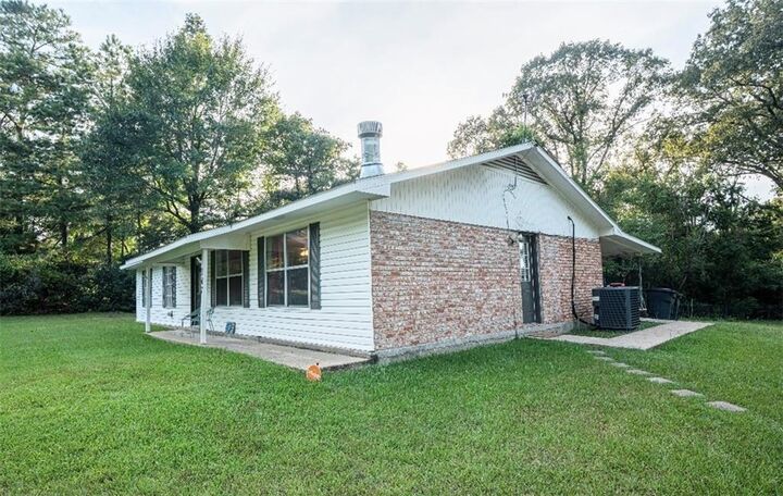 Property Photo:  347 Barron Road  LA 71467 