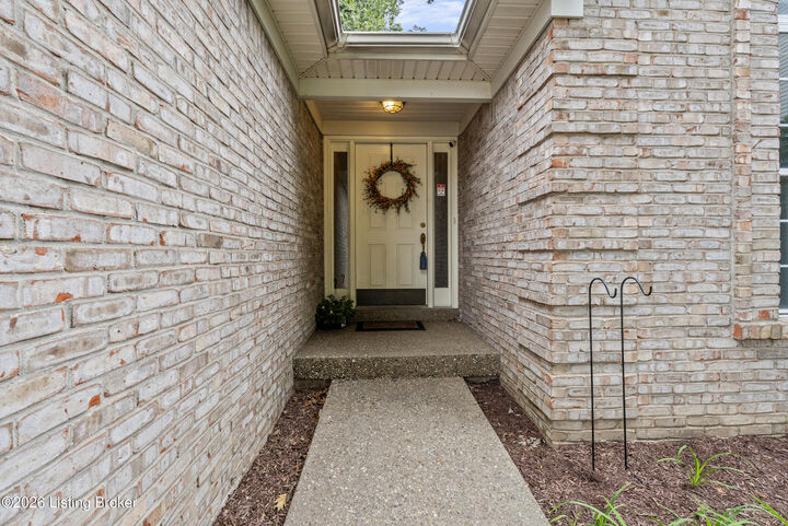 Property Photo: 3521 Coventry Tee Ct KY 40241
