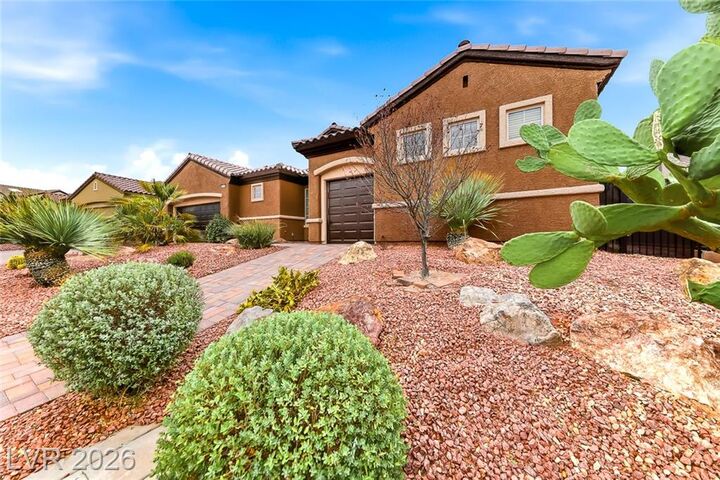 Property Photo:  2306 Schaeffer Hills Drive  NV 89052 