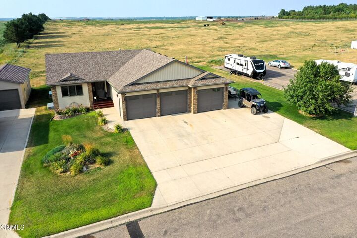 Property Photo:  6260 28th Avenue SE  ND 58504 