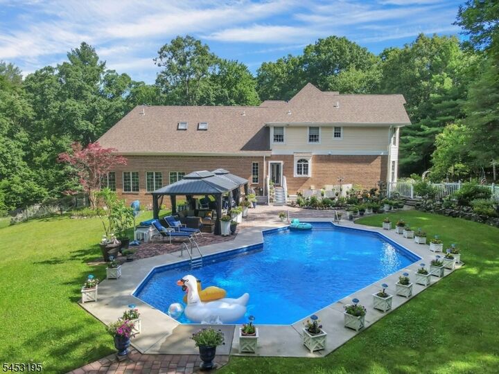 Property Photo:  26 Green Terrace Way  NJ 07480 