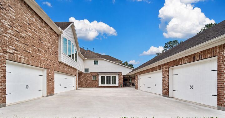 Property Photo:  28946 Village Trail  TX 77355 
