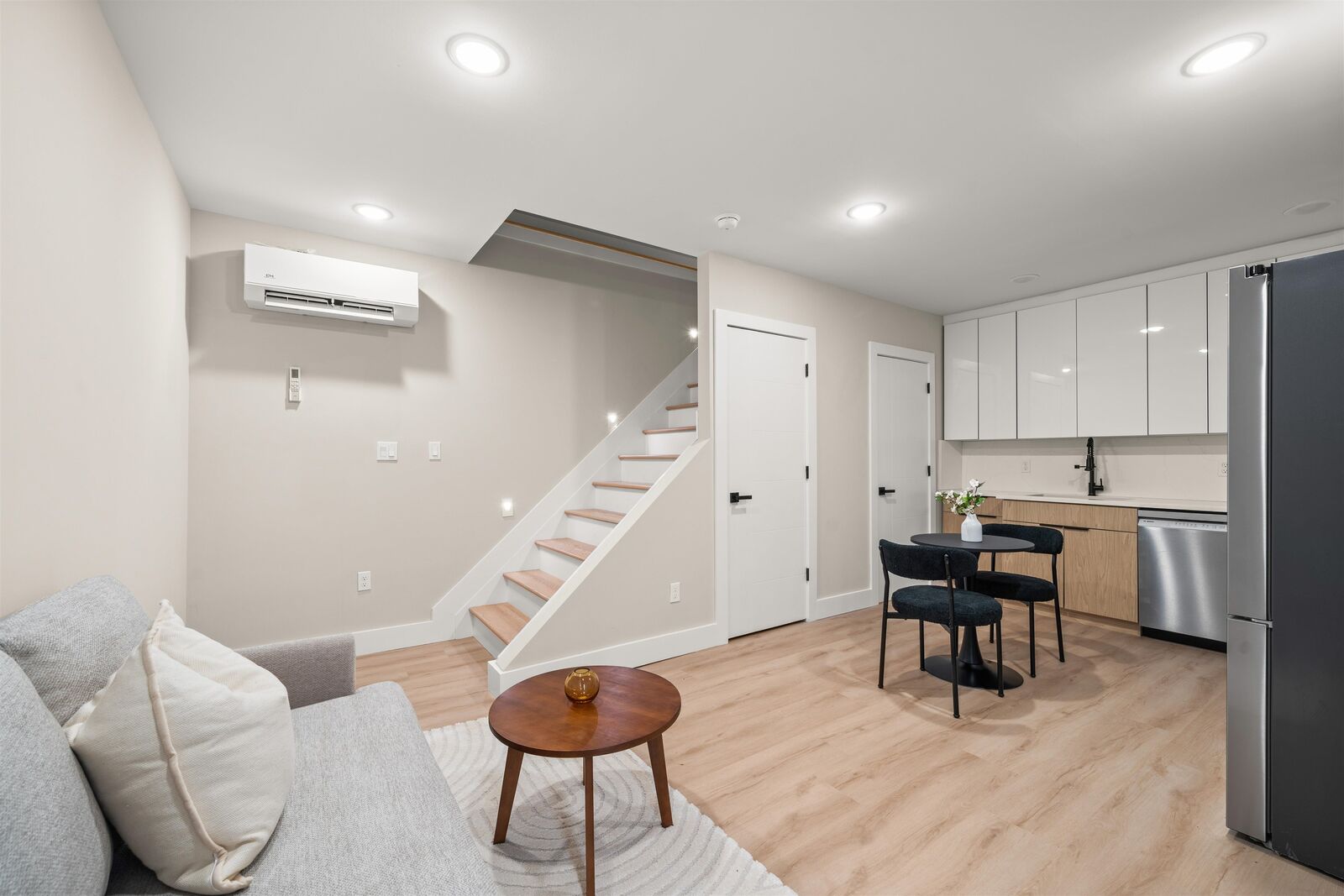 Property Photo: 30 Cambridge Ave 4 NJ 07307