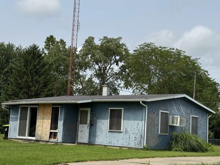 Property Photo:  450 Ruth Street  IN 46750 