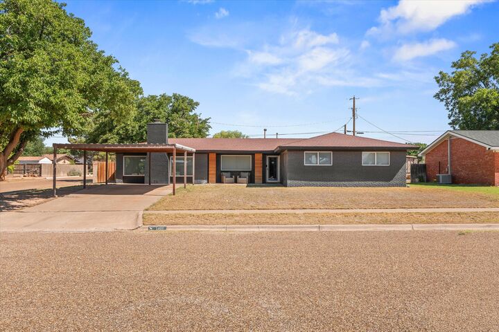 Property Photo:  1401 3rd Street  TX 79355 