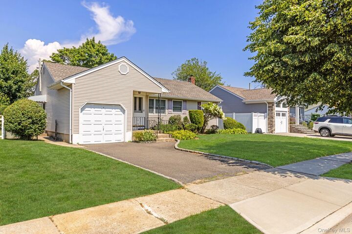 Property Photo:  2057 Paddock Road  NY 11783 