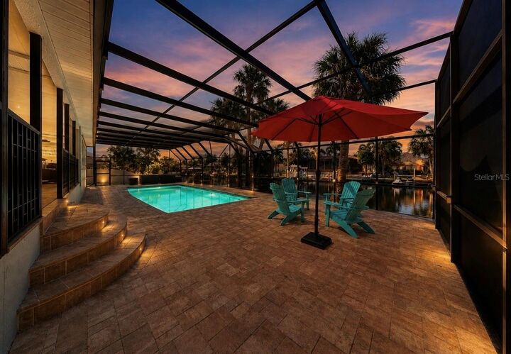 Property Photo:  708 Spanish Main Drive  FL 33572 