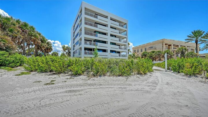 Property Photo: 1001 Point Of Rocks Road 310 FL 34242