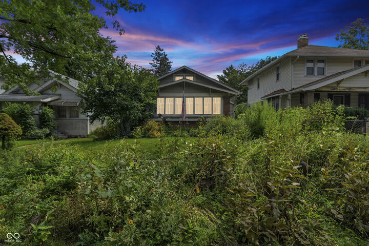 Property Photo:  49 N Kenmore Road  IN 46219 