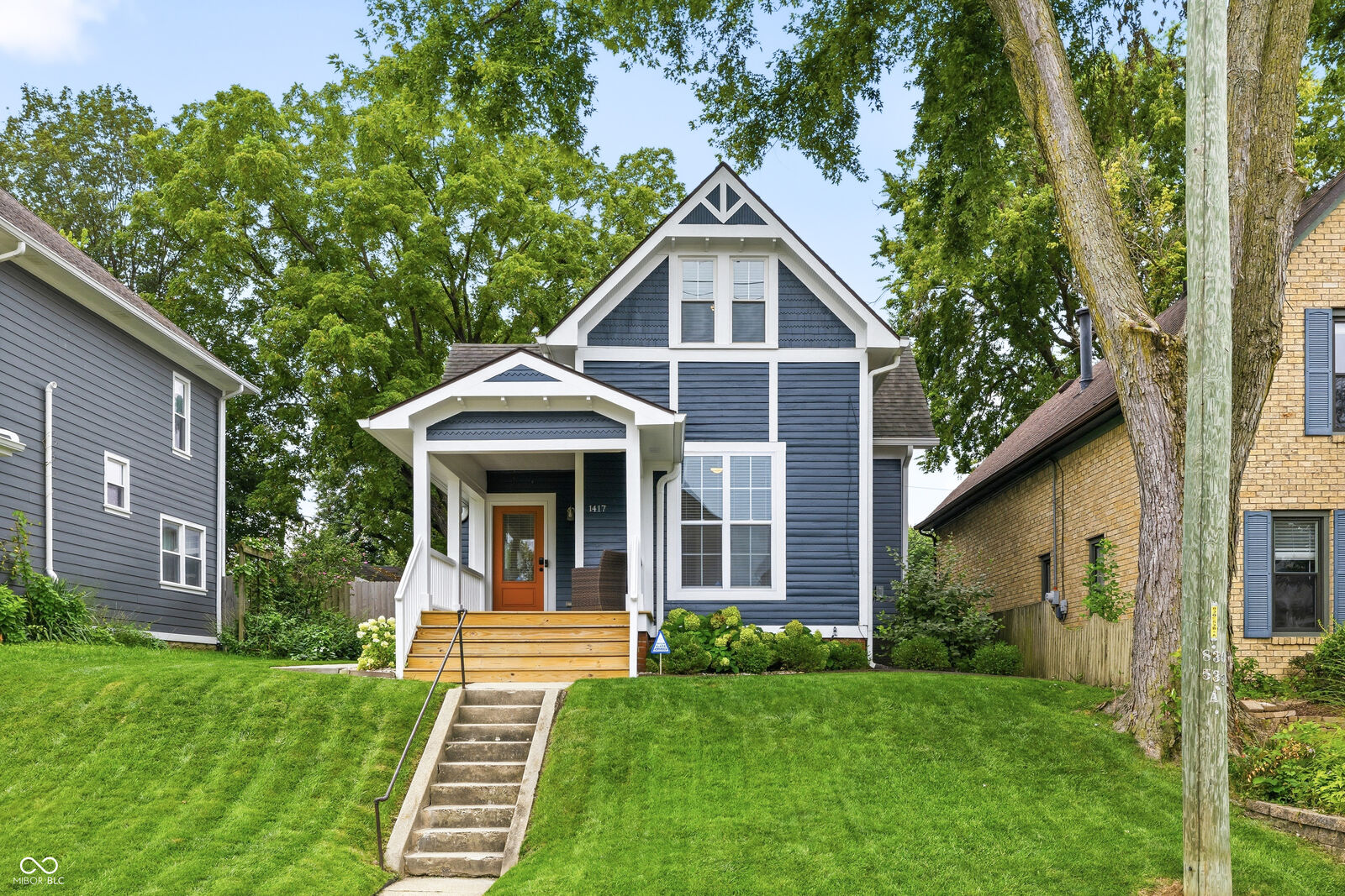 Property Photo:  1417 E Vermont Street  IN 46201 