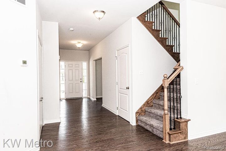Property Photo: 34608 John Bartley Circle MI 48310