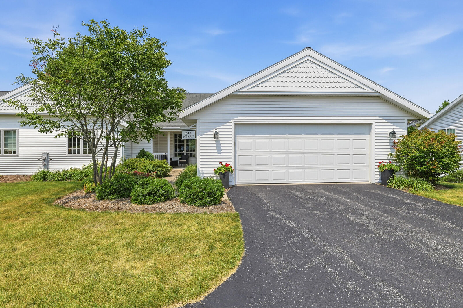 Property Photo:  613 Otto Ln  WI 53020 