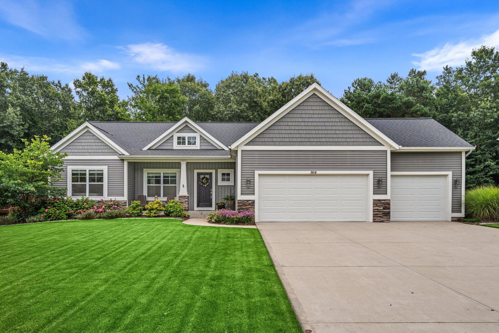 Property Photo:  3016 Fransworth Drive  MI 49424 