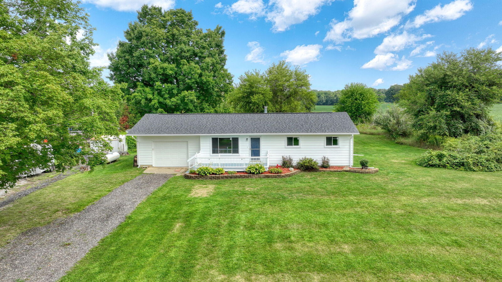 Property Photo: 3238 Territorial Road MI 49251