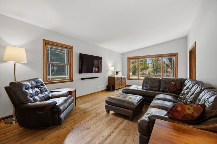Property Photo: 1004 61st Street IL 60516