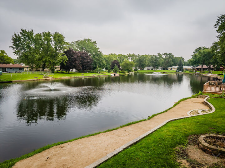 Property Photo:  15 Somerset Road  IL 60538 