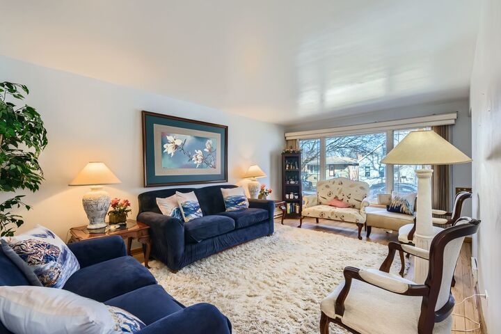 Property Photo:  11246 S Whipple Street  IL 60655 