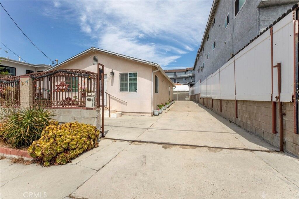 Property Photo:  7319 Valmont Street  CA 91042 