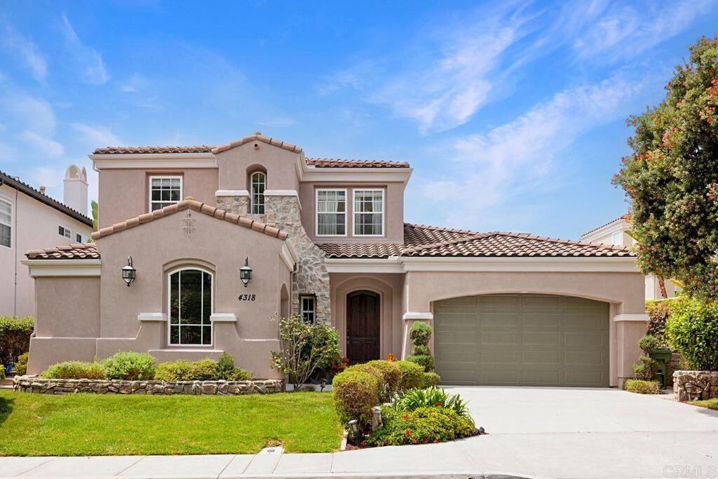 Property Photo: 4318 Philbrook Sq CA 92130