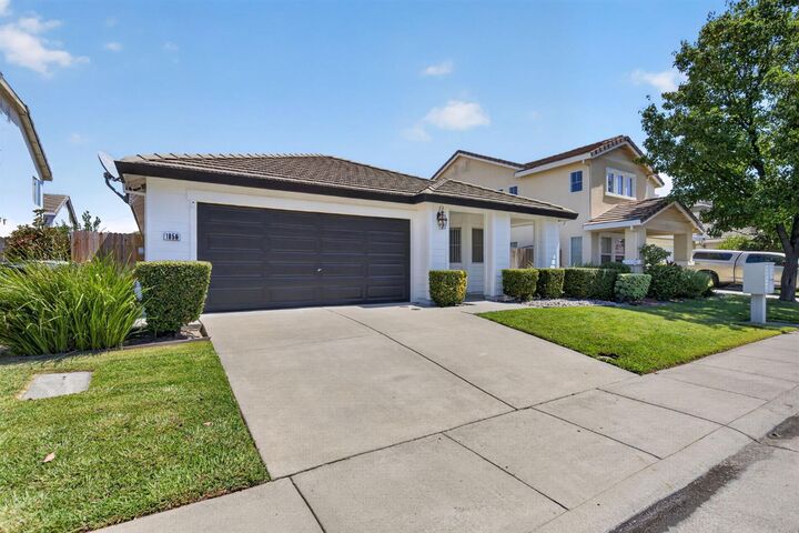 Property Photo: 1856 Stonecrest Drive CA 95747