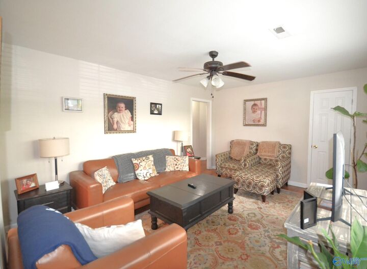 Property Photo: 1006 Avenue F AL 35055