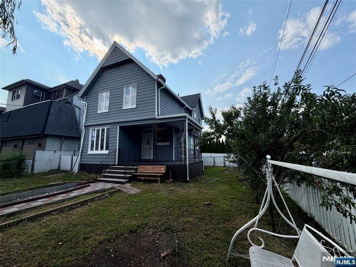 Property Photo:  39 Pangborn Place  NJ 07601 