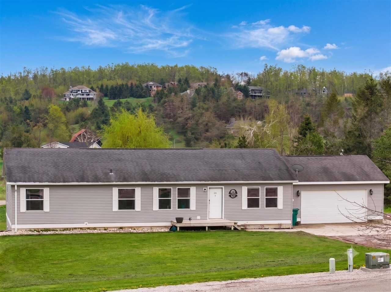Property Photo: 338 Boyer MI 49770