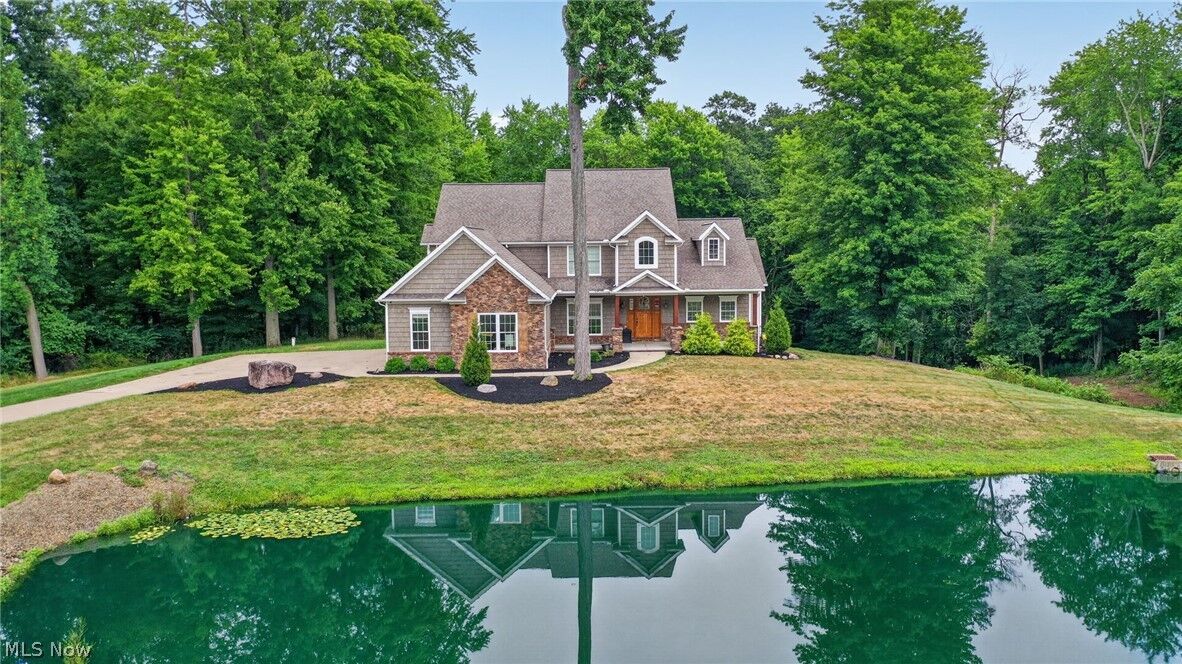 Property Photo: 9609 Cliffview Street NW OH 44216