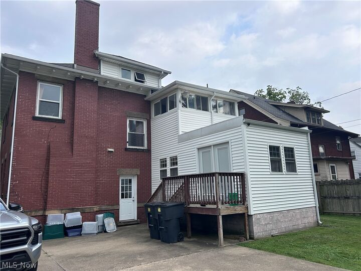 Property Photo: 170 Woodbine Avenue SE OH 44483