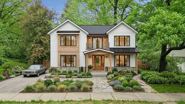 Property Photo: 2740 Thomas Avenue S MN 55416